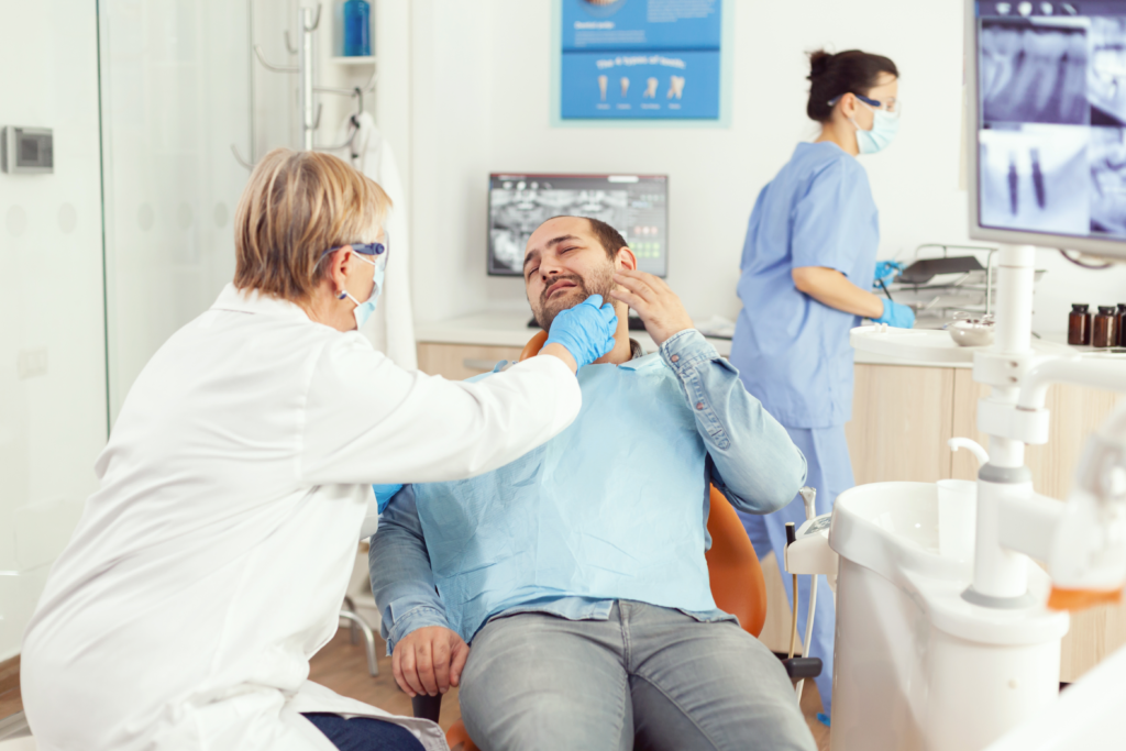 Common Misconceptions About Root Canal Treatment: Debunking the Fear